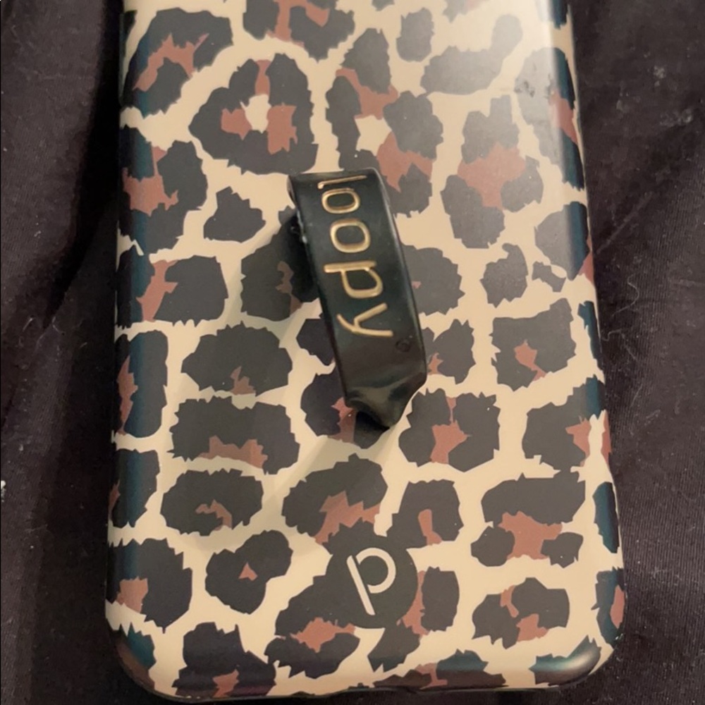 iPhone 11 Pro loopy case cheetah